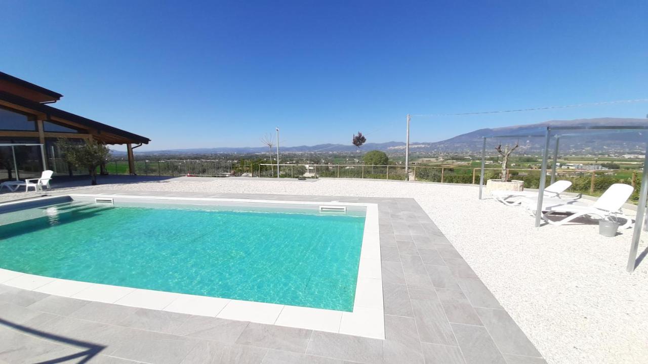 Agriturismo Incanto Della Natura Cannara Bagian luar foto