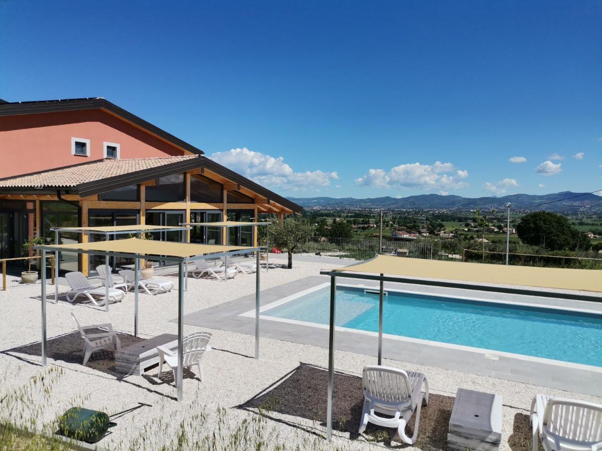 Agriturismo Incanto Della Natura Cannara Bagian luar foto