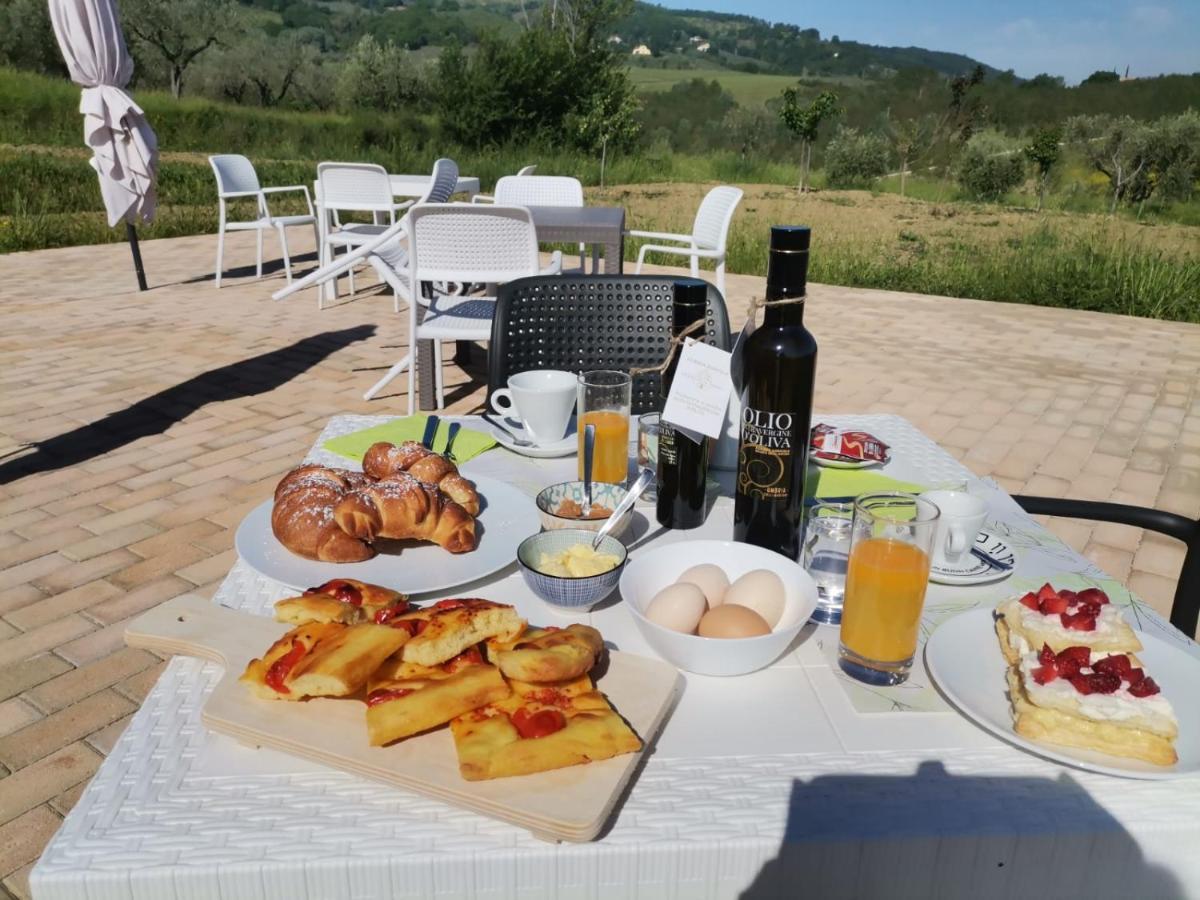 Agriturismo Incanto Della Natura Cannara Bagian luar foto